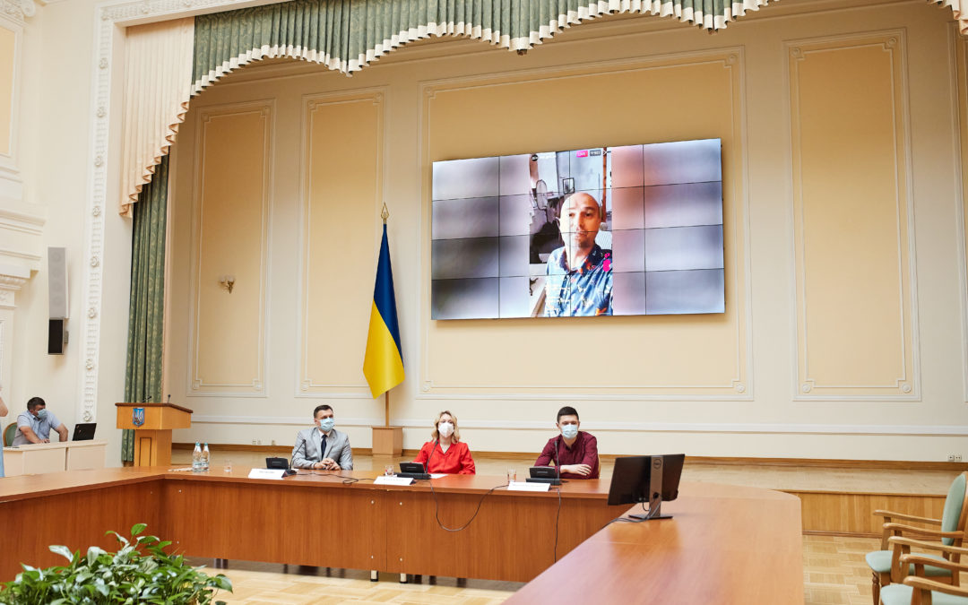 Фонд Східна Європа долучився до двох нових освітніх серіалів на Дія.Цифрова освіта